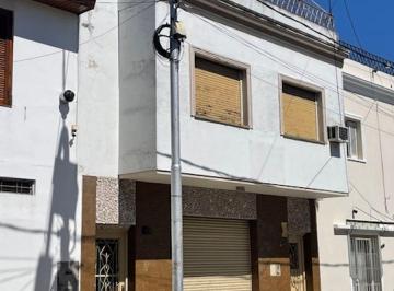 PH de 3 ambientes, Lanús · Venta Casa PH Remedios de Escalada