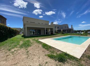 Casa · 180m² · 5 Ambientes · 2 Cocheras · Casa a Estrenar! en Venta El Cantón - Norte - Escobar
