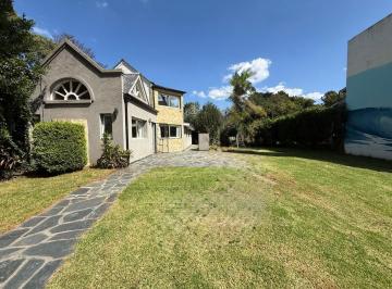 Casa · 108m² · 4 Ambientes · 4 Cocheras · Casa en Bosque Peralta Ramos