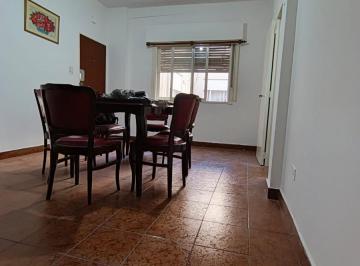 Departamento · 54m² · 3 Ambientes · 3 Ambientes Al Frente en Lanús con Balcon