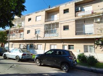Departamento · 54m² · 3 Ambientes · 3 Ambientes Al Frente en Lanús Este con Balcon