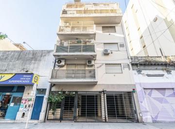 Departamento de 3 ambientes, Almagro · Excel 3 Amb Reciclado a Nuevo con Patio, Balcón y Cochera.