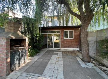 Casa · 96m² · 5 Ambientes · 1 Cochera · Casa en Manuel B Gonnet