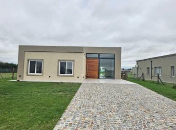 Casa · 123m² · 4 Ambientes · 1 Cochera · Oportunidad! Casa en Venta. Canning Village, 3 Dorm.. Piscina. San Felipe, Canning, Ezeiza