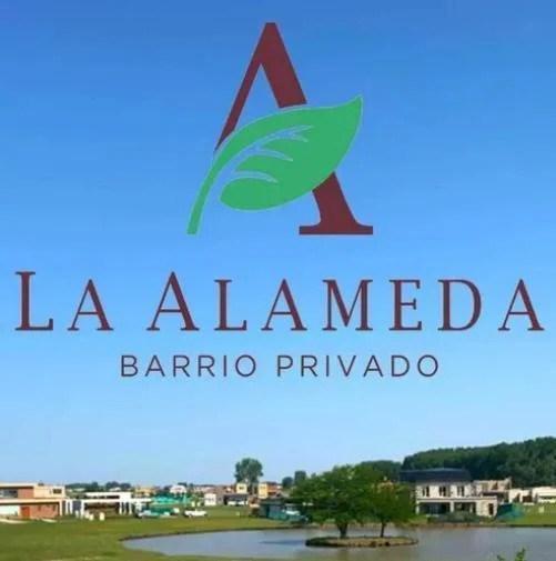 Terreno · 1300m²