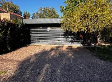 Casa de 9 ambientes, Chacras de Coria · Casa en Callejón Semiprivado | Las Acacias Sur, Chacras de Coria