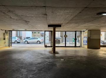 Garage , Monserrat · Cochera Descubierta Cerca de Uade en Venta Ubicado en Monserrat