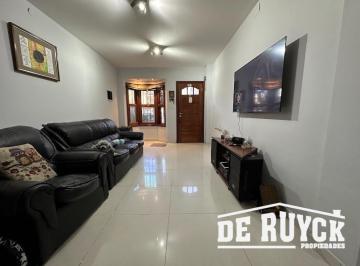 Casa · 107m² · 4 Ambientes · 1 Cochera · Triplex 4 Ambientes Próximo a Andrés Baranda y Amoedo