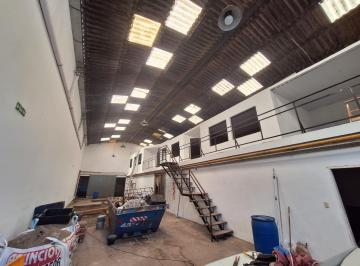 Bodega-Galpón · 500m² · Galpòn 500 m² - Magnasco y Solis - Zona Industrial