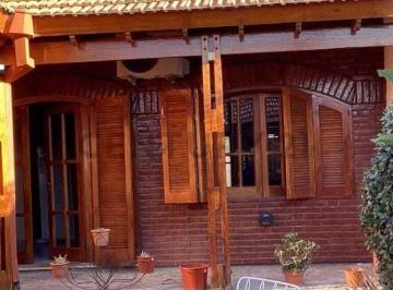 Casa · 278m² · 5 Ambientes · 1 Cochera · Excelente Casa en Venta a 5 Minutos del Km 0 San Rafael