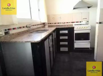 Casa · 325m² · 3 Dormitorios · 4 Cocheras · B°alto General Paz - Casona con Amplio Terreno Sobre 24 de Septiembre 2500