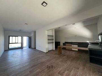 Casa · 136m² · 5 Ambientes · 1 Cochera · Casa Venta en Docta 2 Dorm. 1 Baños con Pileta Seguridad 24 Hs