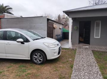 Casa · 90m² · 4 Ambientes · 3 Cocheras · Casa + Departamento en Venta en Fátima - Oportunidad