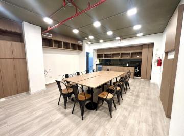 Oficina comercial · 292m² · 12 Ambientes · 6 Cocheras · Oficina de Excelente Categoria en Alquiler