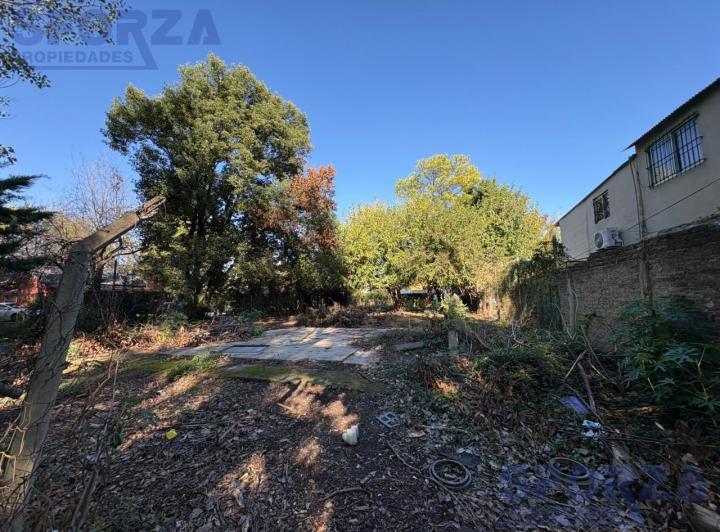 Terreno · 724m²