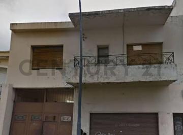 Casa · 388m² · 6 Ambientes · 4 Cocheras · Venta Casa a Demoler Oportunidad Constructor
