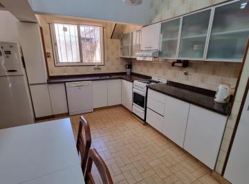 Casa · 146m² · 6 Ambientes · 1 Cochera · Venta Casa Rosario Echesortu Constitucion 1200