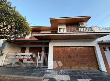 Casa de 5 ambientes, Quilmes · Excelente Chalet en 2 Plantas