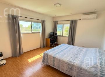 Casa · 170m² · 4 Ambientes · 2 Cocheras · Casa en Horizontes Al Sur