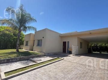 Casa · 170m² · 4 Ambientes · 2 Cocheras · Casa en Venta y Alquiler Horizontes Al Sur Canning
