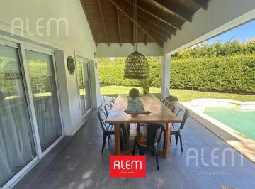 Casa · 330m² · 5 Ambientes · Casa en El Lauquen