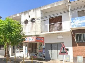 Departamento · 100m² · 3 Ambientes · 1 Cochera · Departamento Tipo PH en Alquiler 3 Amb S/m Fierro