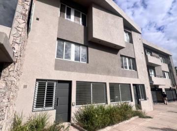 Departamento de 5 ambientes, Godoy Cruz · Duplex en Venta en Godoy Cruz - Apto Crédito Hipotecario