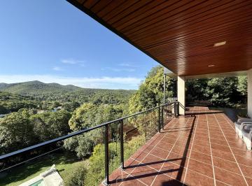 Casa · 325m² · 5 Ambientes · 2 Cocheras · Despertate con Esta Increíble Vista