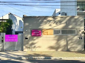 PH · 60m² · 3 Ambientes · Venta PH 2 Ambientes Al Fondo, Beccar