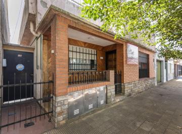 PH · 79m² · 4 Ambientes · PH Al Frente - 4 Amb a Media Cuadra de Alvear