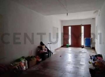 Casa · 152m² · 6 Ambientes · 1 Cochera · Venta Casa Barrio San Pablo 3 Dorm.