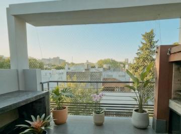 Departamento de 3 ambientes, Saavedra · Triplex Único en El Corazón de Saavedra con Terraza Propia y Cochera Cubierta