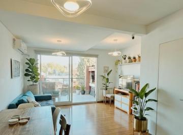 Departamento de 3 ambientes, Saavedra · Triplex Único en El Corazón de Saavedra con Terraza Propia y Cochera Cubierta
