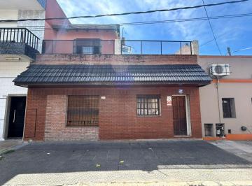 PH · 110m² · 3 Ambientes · PH 3 Ambientes con Entrada Individual en Venta - Villa Lynch