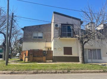 Casa · 66m² · 3 Ambientes · Casa en Centro de Funes Elorza 1400