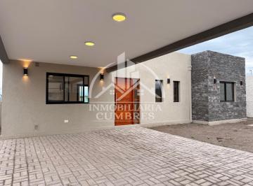 Casa · 115m² · 3 Ambientes · 1 Cochera · Casa en Venta Circunvalcion Oeste
