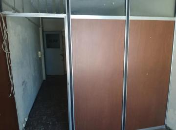Oficina comercial de 1 ambiente, Once · Oficina Muy Bien Ubicada, Ideal Para Deposito. 25 m². Oferta Especial
