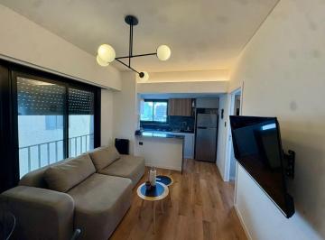Departamento de 2 ambientes, Avellaneda · Departamento 2 Ambientes Renovado a Nuevo con Vista a Plaza Alsina – Avellaneda Centro
