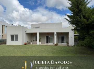 Casa · 165m² · 4 Ambientes · 2 Cocheras · Casa en Venta El Canton Barrio