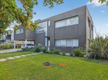 Casa · 253m² · 6 Ambientes · 4 Cocheras · Casa en Venta en Terravista, General Rodriguez