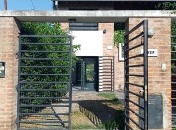Departamento · 80m² · 3 Ambientes · 1 Cochera · Venta Duplex 2 Dorm. Gonnet, Inmejorable Zona