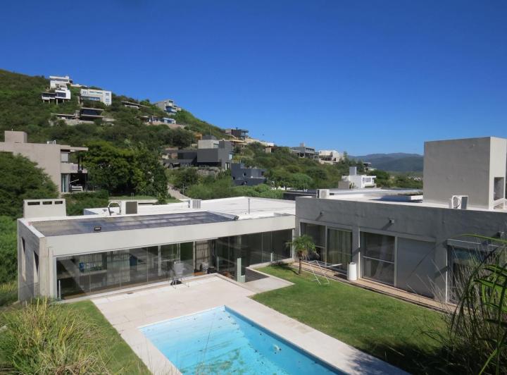 Casa · 450m² · 12 Ambientes
