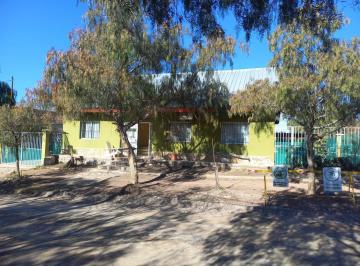 frente · Casa en El Challao Barrio Privado Nuevas Quintas Pileta Climatizada Cochera Quincho