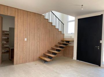 Casa de 5 ambientes, Ciudad de Mendoza · Dúplex 3 Dorm. con Terreno Propio de 250 m² en Barrio Dalvian