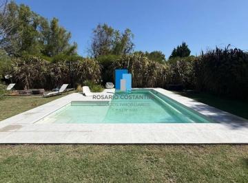 Casa · 210m² · 8 Ambientes · 3 Cocheras · Excelente Casa en Una Planta en San Isidro Labrador
