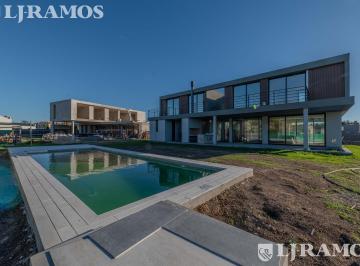 Casa · 268m² · 5 Ambientes · Lj Ramos | Vende | Casa a Estrenar | La Diligencia, Pilará | Financiación