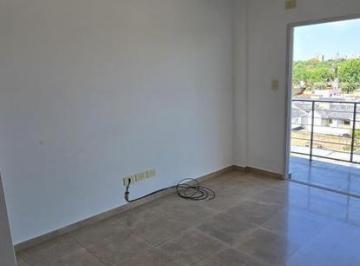 Departamento · 48m² · 2 Ambientes · Semipiso 2 Amb. a 5 Cuadras de H. Yrigóyen