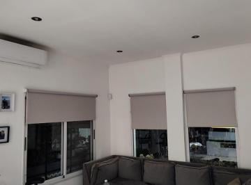PH · 1m² · 4 Ambientes · Hermoso PH Al Fondo con Pileta en Escalada