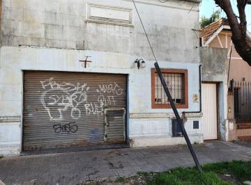 PH · 1m² · 4 Ambientes · PH con Local!