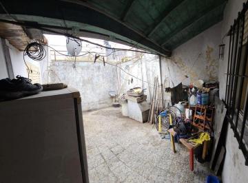 PH · 1m² · 3 Ambientes · PH de 3 Ambientes por Pasillo